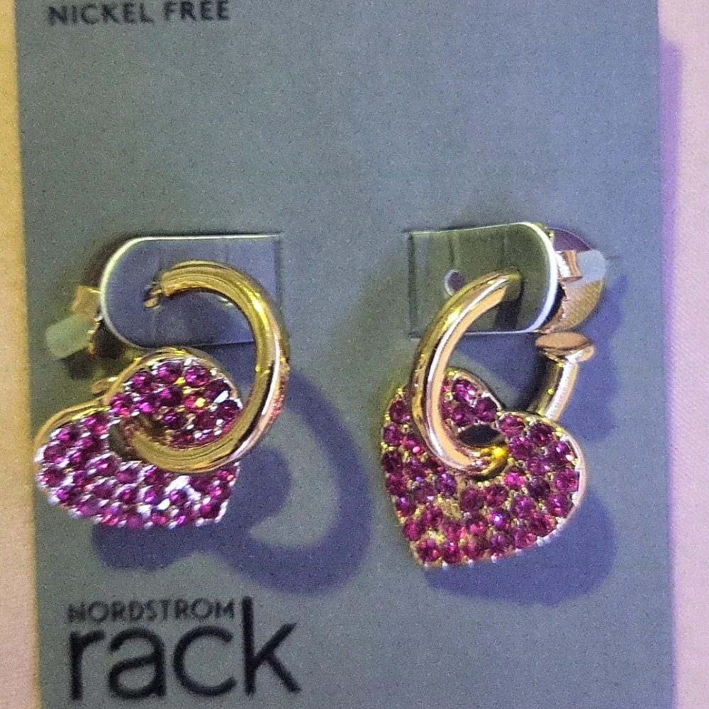 Pretty Earrings - Picture 1 of 2